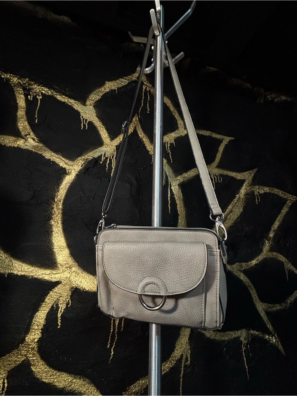 Bueno Crossbody Bag in Light Gray - Minimal Leather Style
